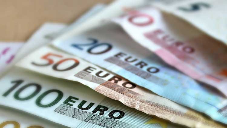 Euro rinnovo contratti emolumenti statali